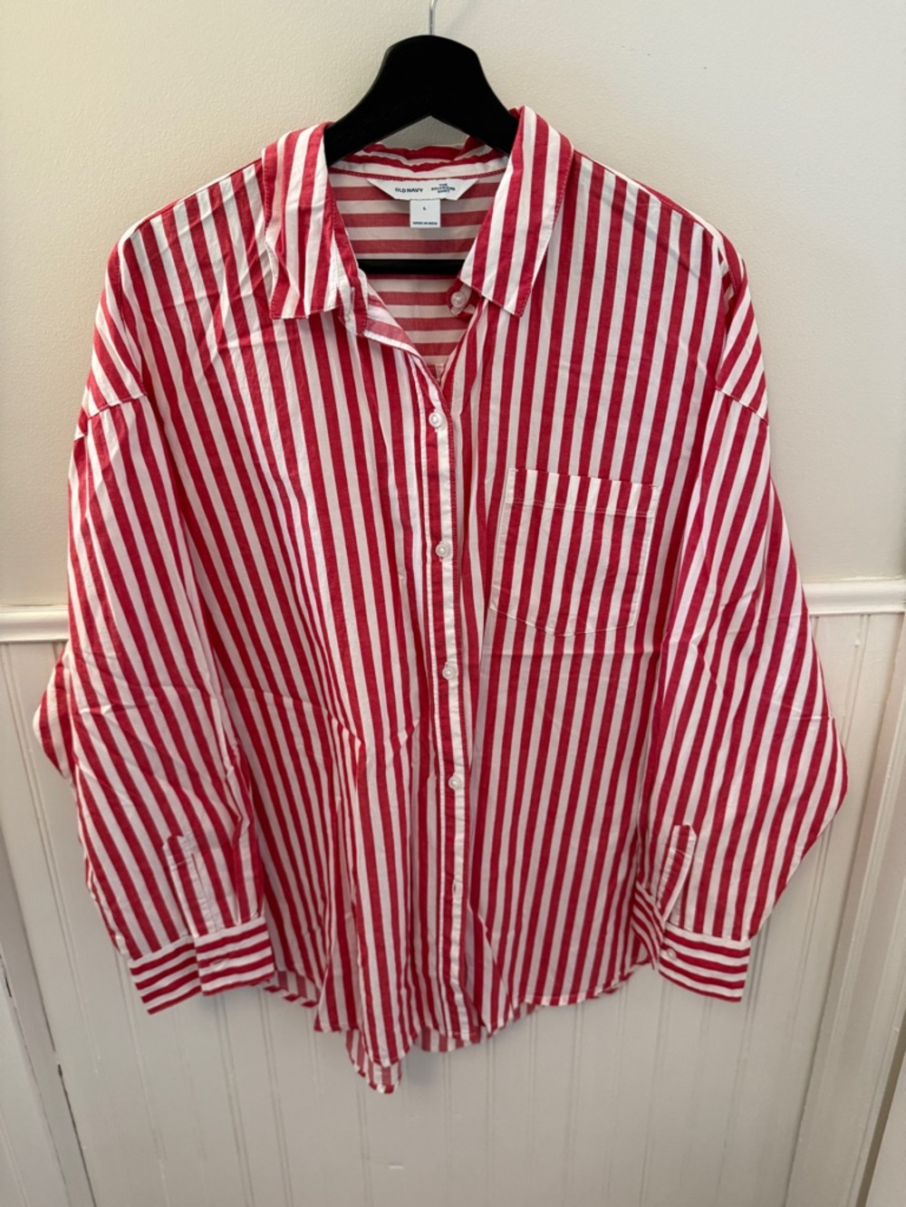 Old Navy 100% Cotton Boyfriend Striped Red and White Button-Up Shirt